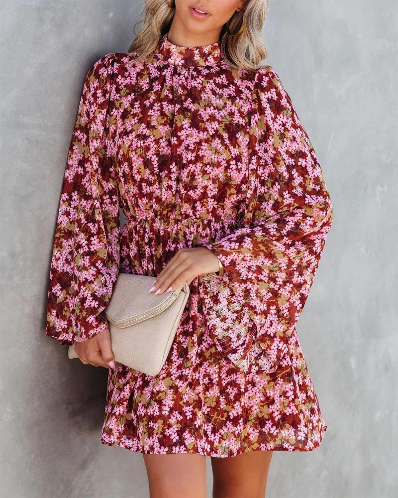 

Bell Sleeve Backless Ditsy Floral Print Dress, Multicolor
