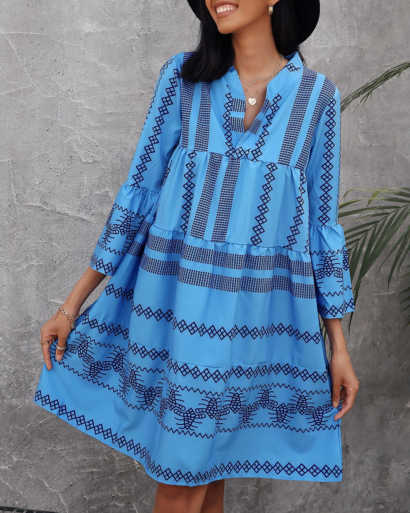 

Bohemian Print Trumpet Sleeve Stitching dress, Blue