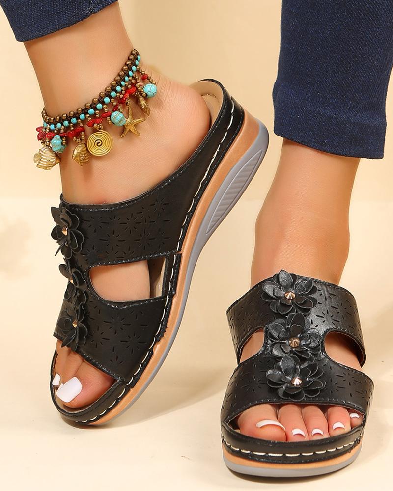 

Floral Pattern Hollow Out Wedge Slippers, Black