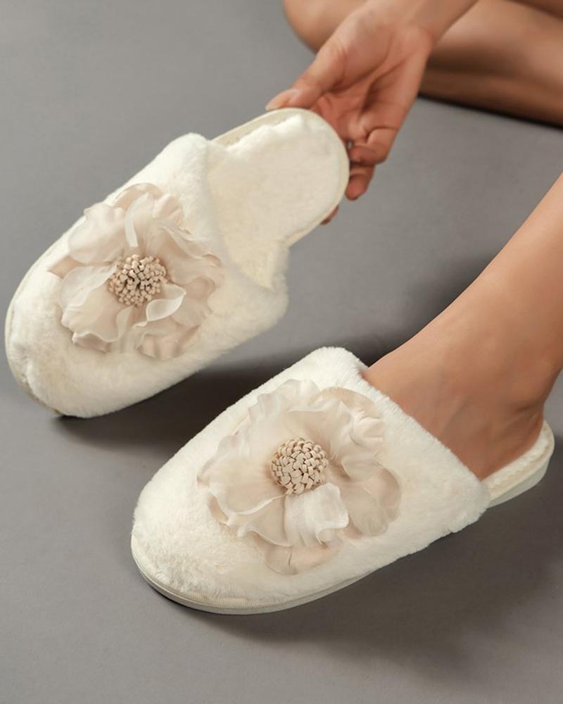 

Round Toe Floral Pattern Fuzzy Slippers, Beige