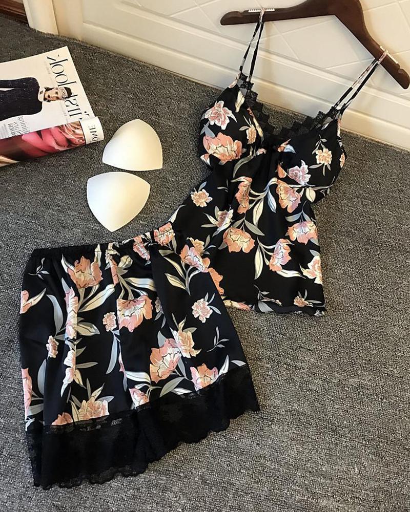 

Floral Lace Trim Pajama Set, Black