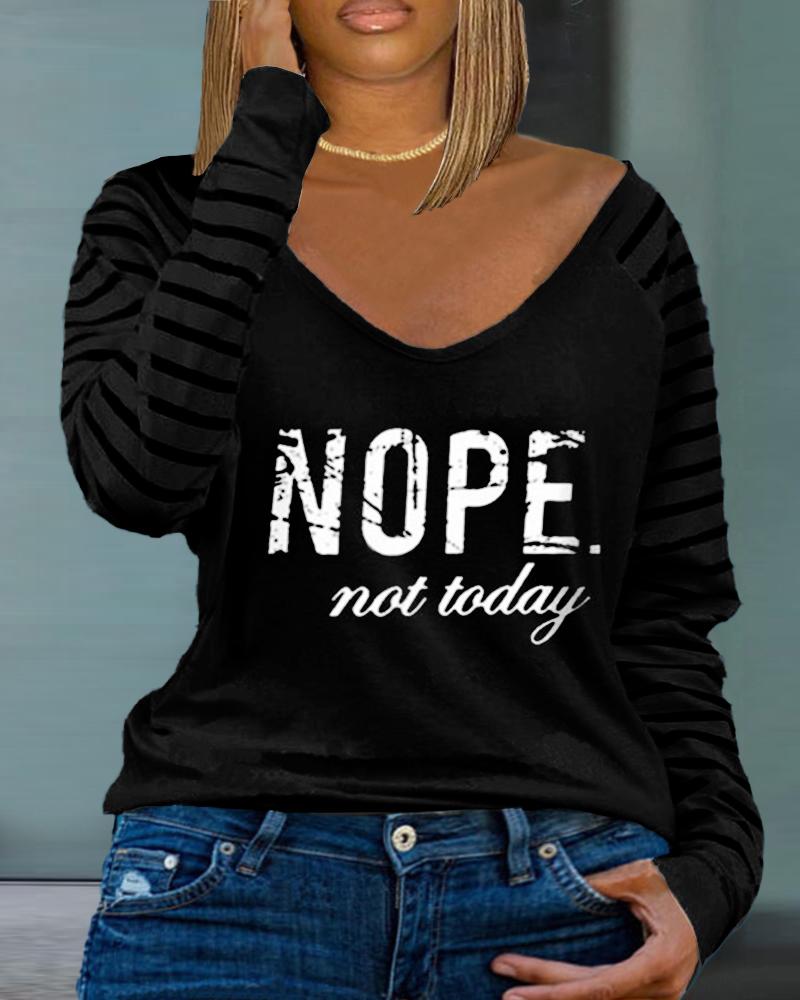 

Plus Size Slogan Print Zipper Design Contrast Mesh Top, Black