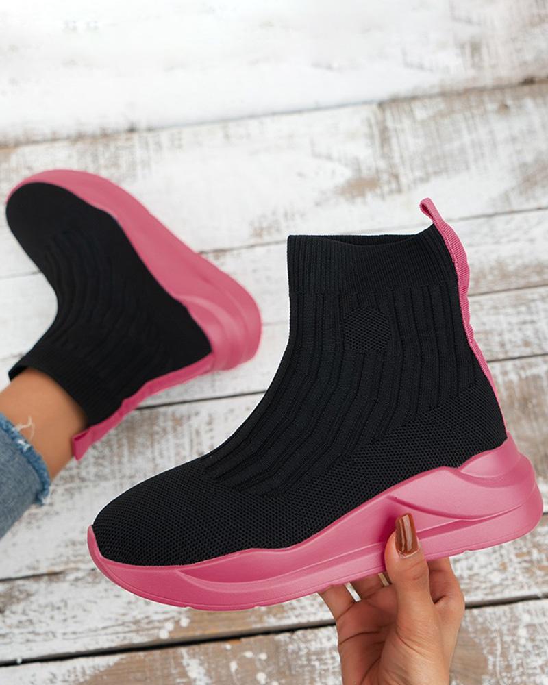 

Round Toe Contrast Paneled Knit Boots, Black&rose red