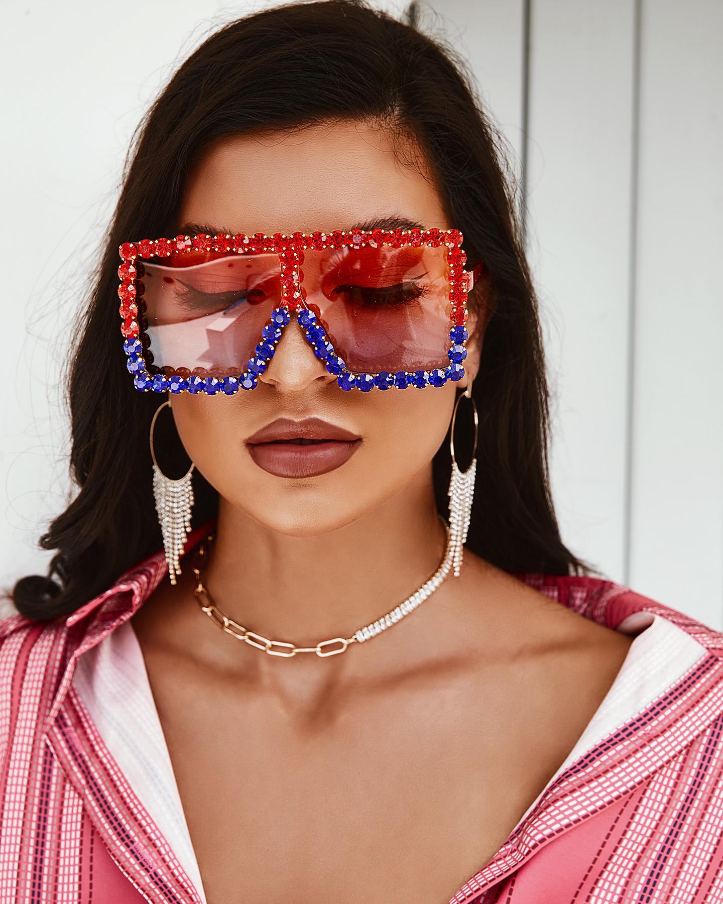 

1Pair Rhinestone Decor Square Frame Flat Top Sunglasses, Red