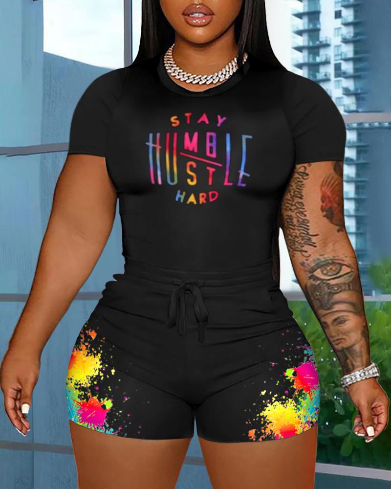 

Plus Size Slogan Graphic Tee & Ink Splash Print Shorts Set, Black