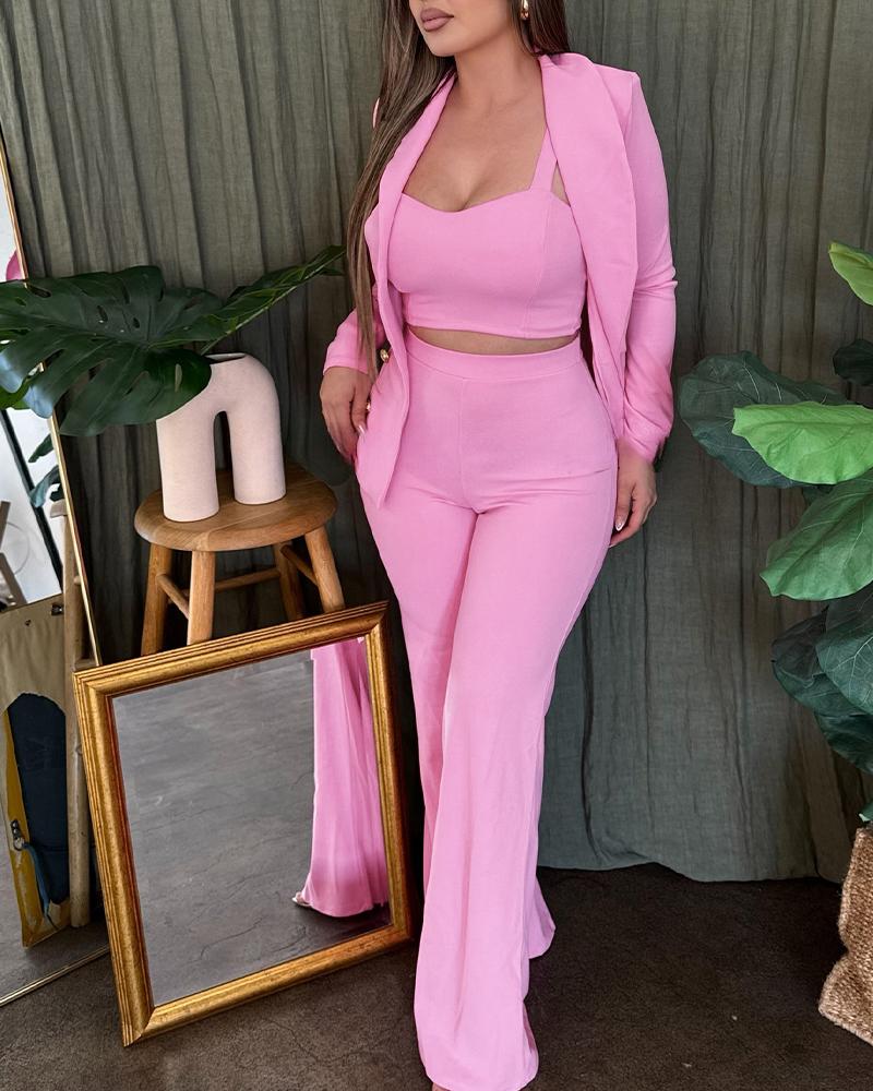 

Ensemble 3 pièces blazer slim à col châle avec débardeur à bretelles spaghetti et pantalon évasé taille haute, Hot pink