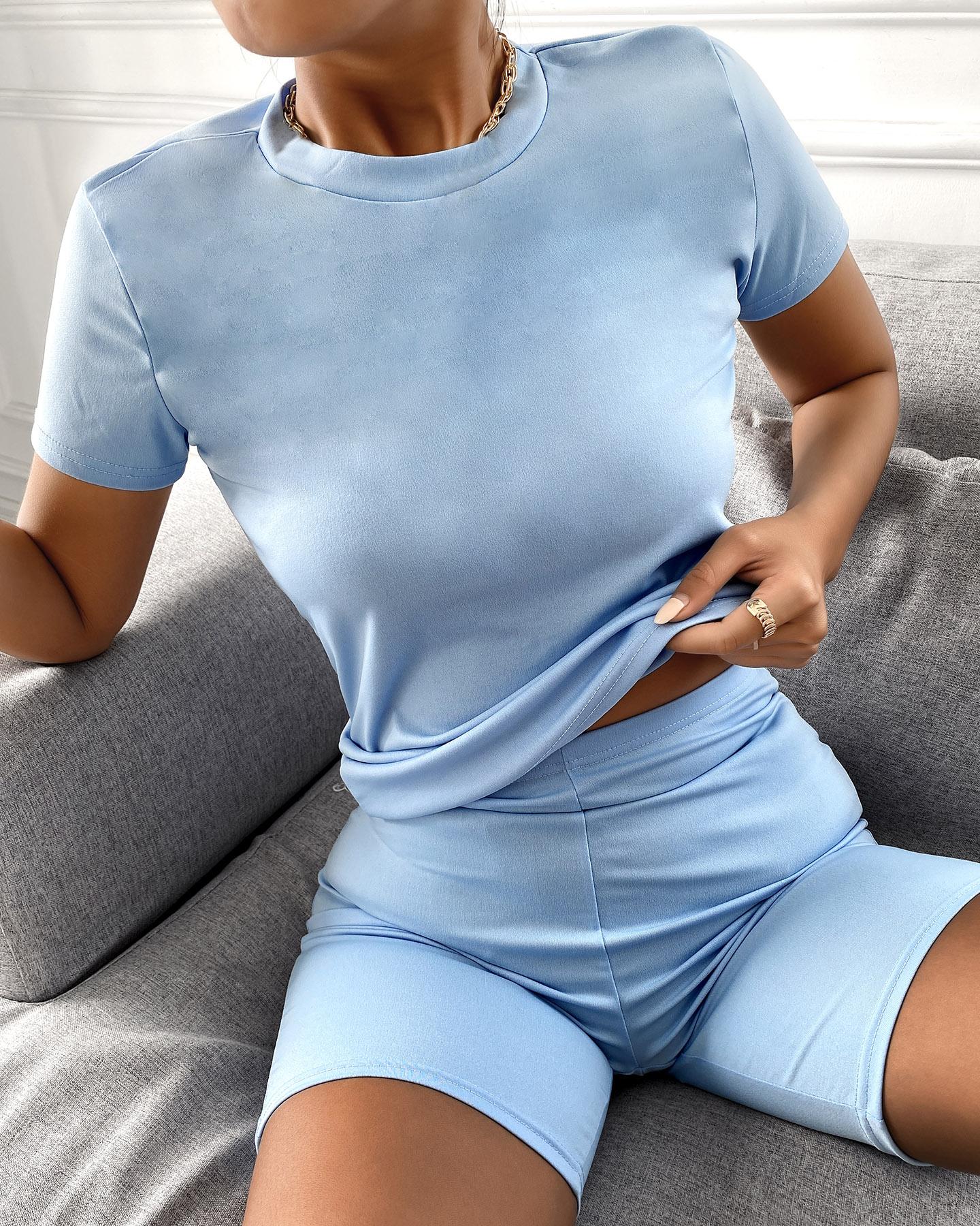 

Solid Short Sleeve Sporty Top & Short Set, Lighted blue