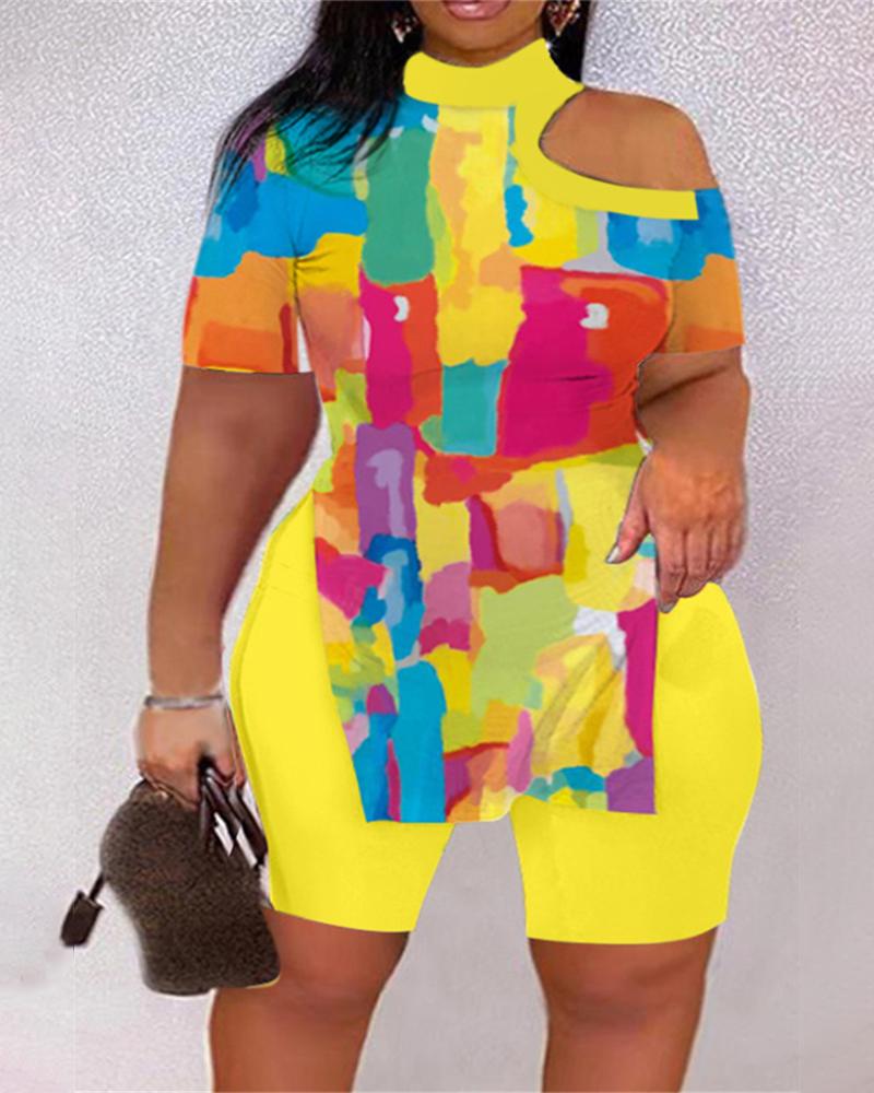 

Plus Size Tie Dye Print Cold Shoulder Top & Shorts Set, Multicolor