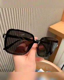 

1Pair Vintage Ladies Stylish Design Oversized Square Sunglasses, Style1