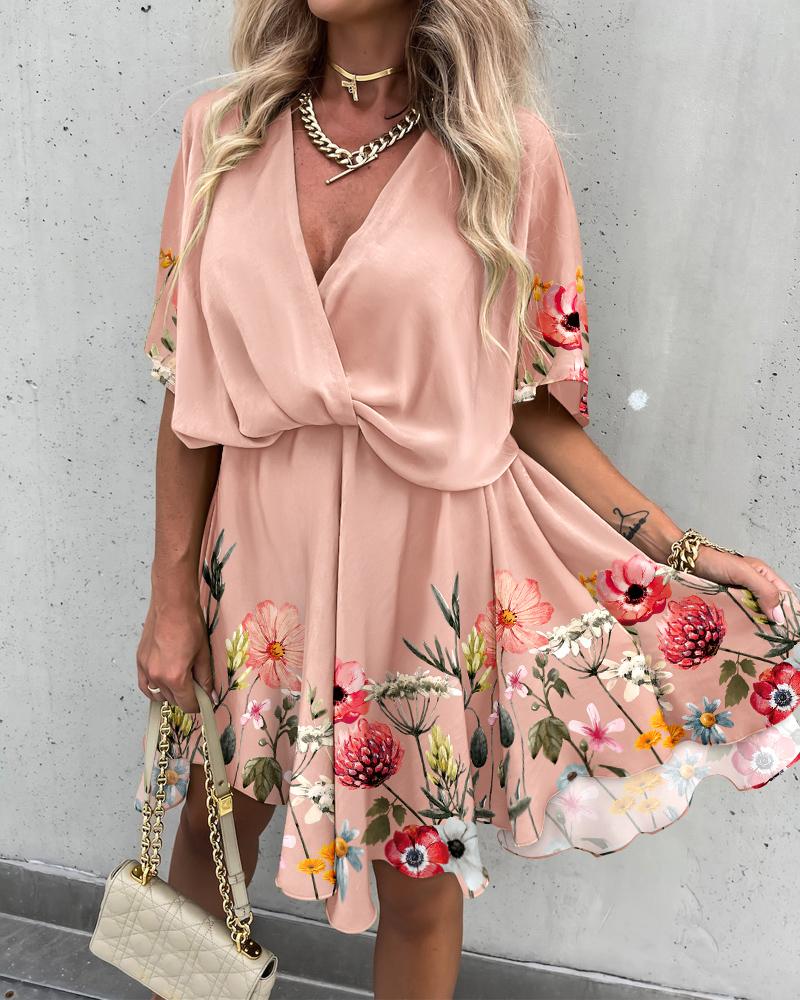 

Floral Print Batwing Sleeve Overlap Flowy Swing Dress, Pink