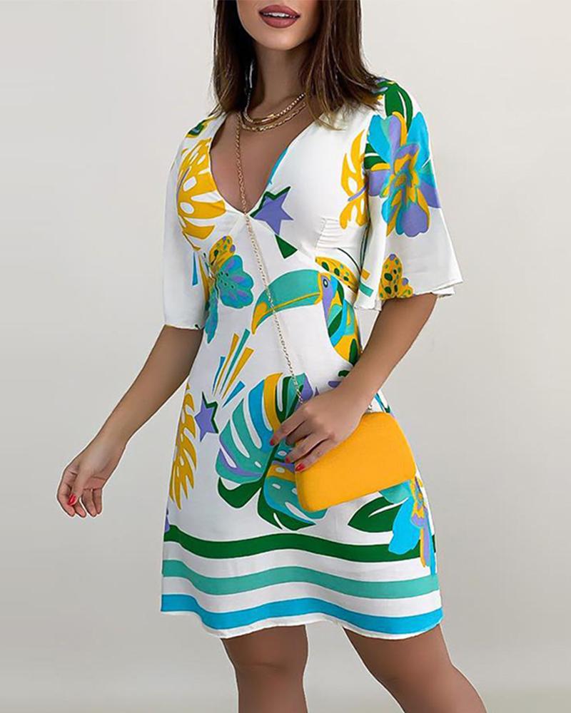 

Tropical Print Bell Sleeve Casual Dress, Multicolor