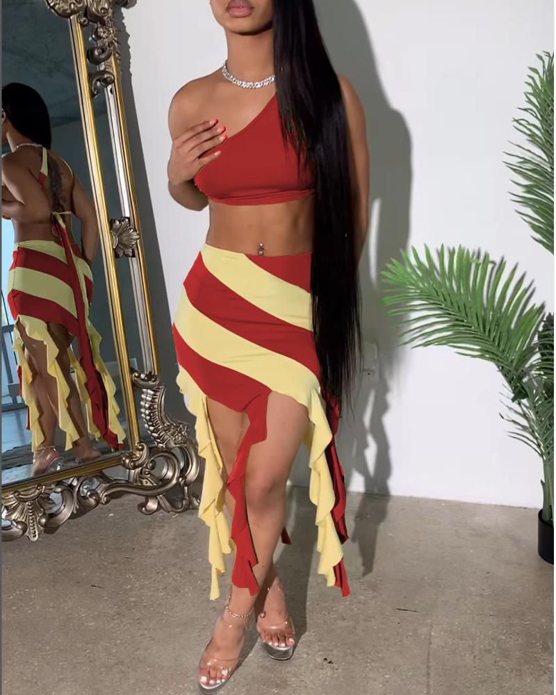 

Asymmetrical Neck Crop Top & Striped Tassel Design Skirt Set, Red