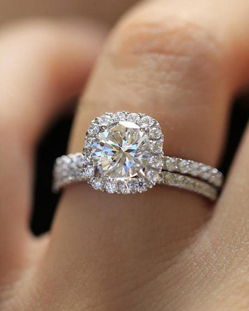 

Allover Rhinestone Square Shaped Ring, Silver
