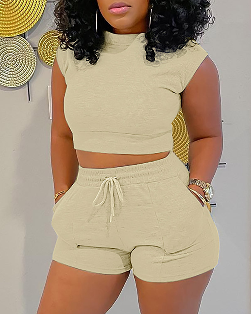 

Cap Sleeve Crop Top & Drawstring Pocket Design Shorts Set, Apricot