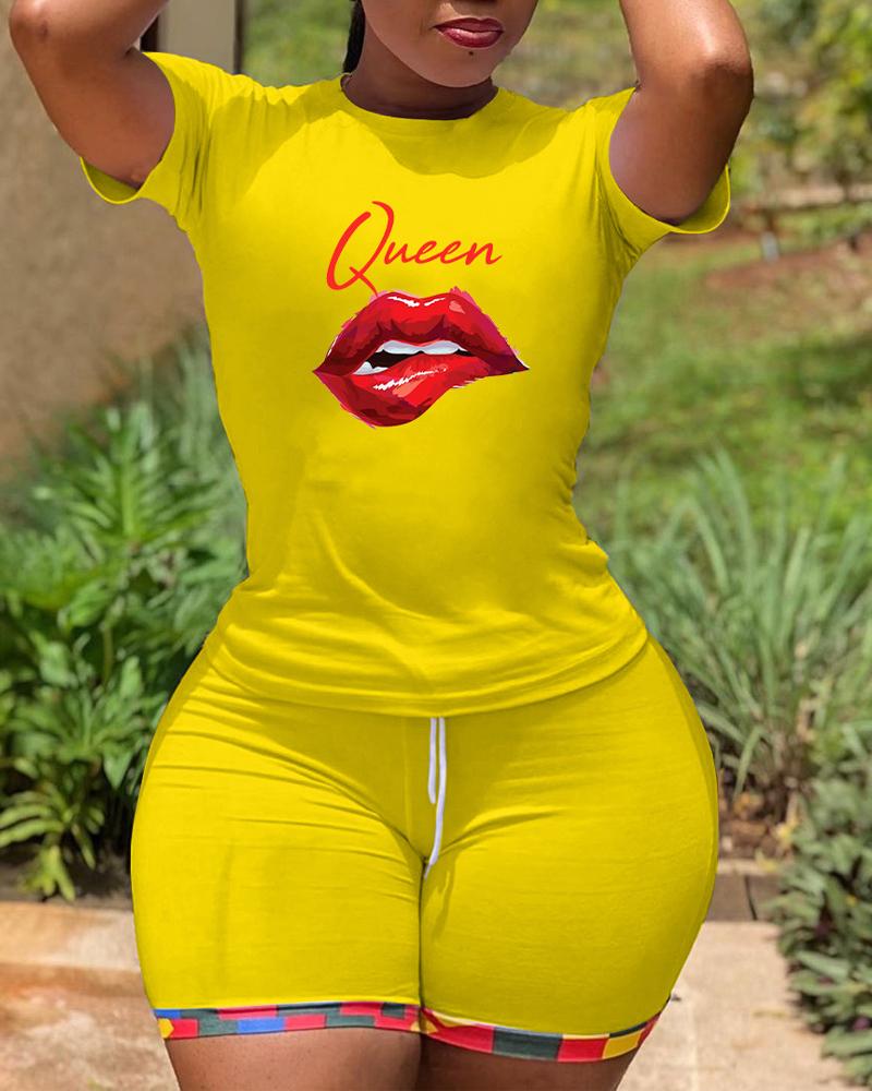 

Lip Letter Print Casual Top & Drawstring Shorts Set, Yellow