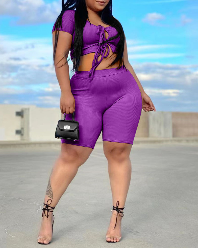 

Plus Size Tied Detail Crop Top & Shorts Set, Purple