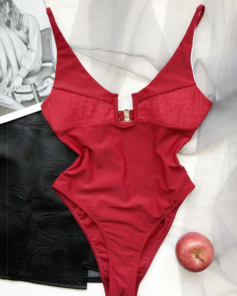 

Cutout Back Padded One-Piece Swimsuit, Red