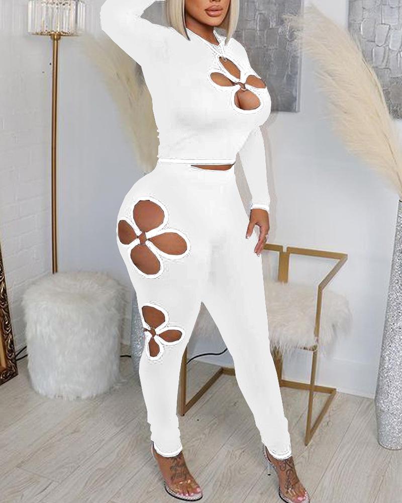 

Cutout Clover Pattern Long Sleeve Top & Pants Set, White