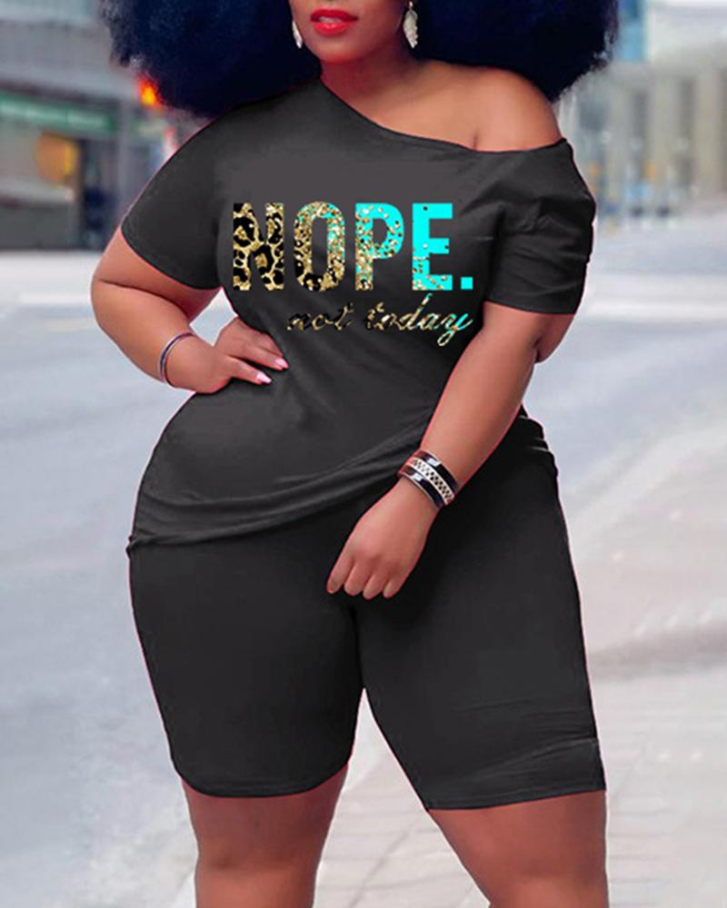 

Plus Size Nope Not Today Contrast Leopard Print Top & Shorts Set, Black