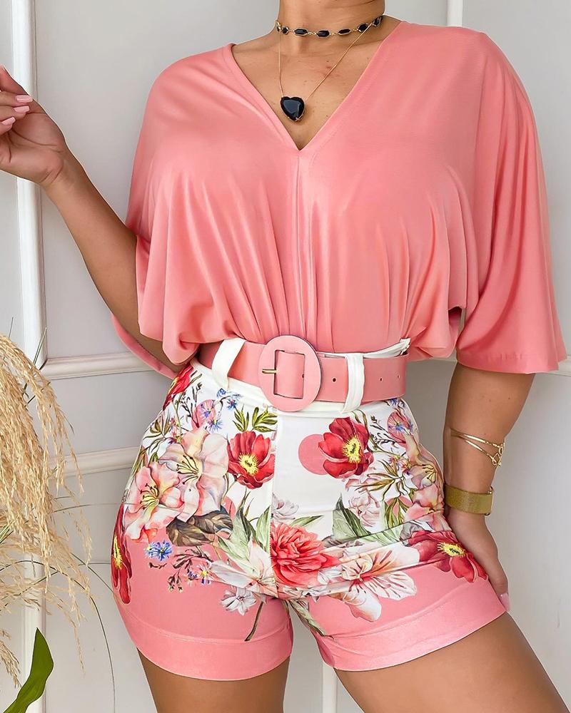 

Batwing Sleeve Pastel Top & Belted Floral Print Shorts Set, Pink