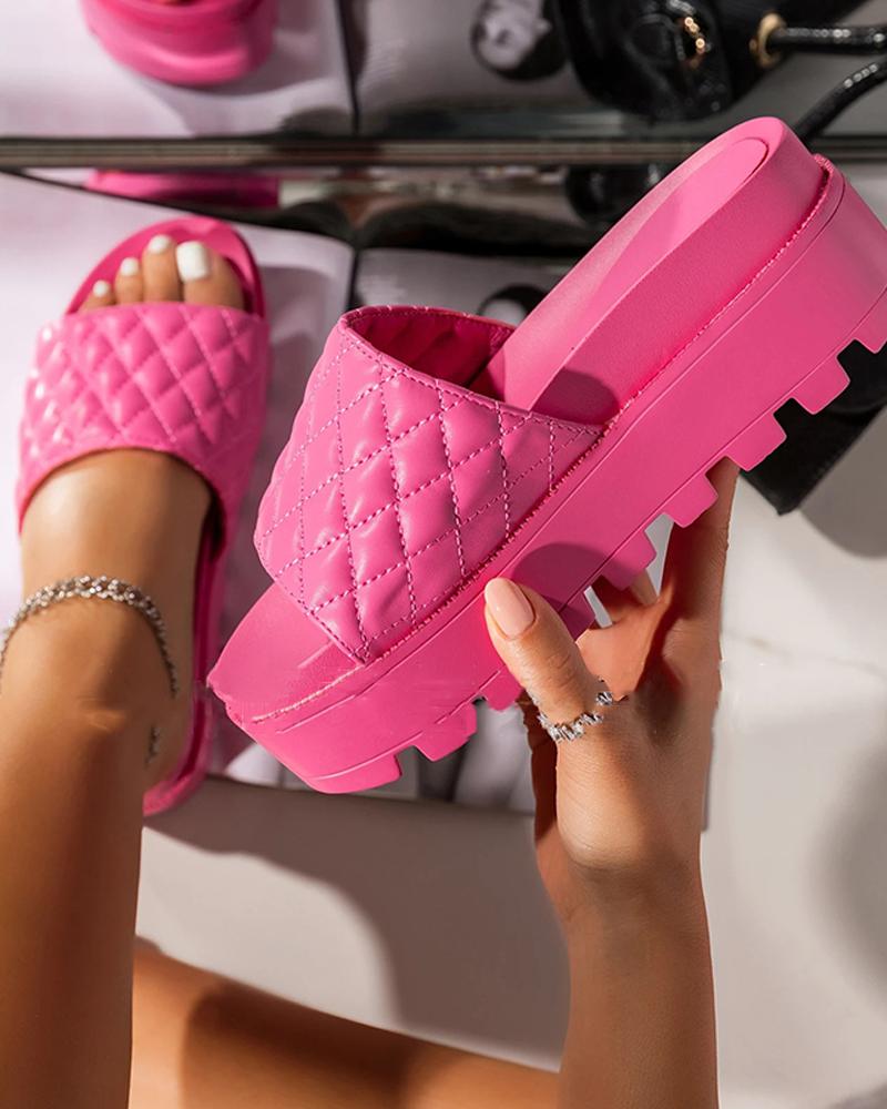

Solid Diamond Patterns Embroidery PU Open-toe Slippers, Pink