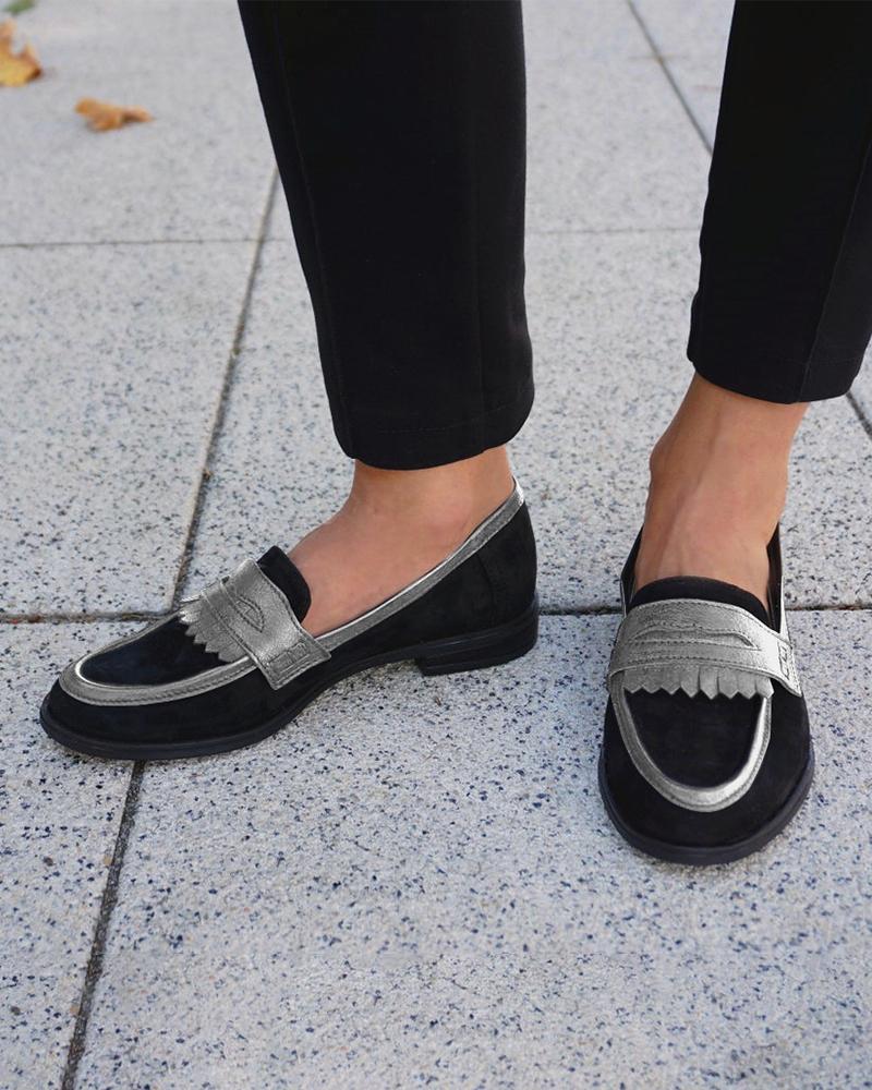 

Suede PU Patch Tassel Design Loafers, Silver