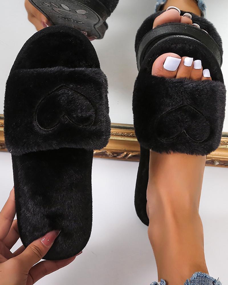 

Fuzzy Heart Pattern Slippers, Black