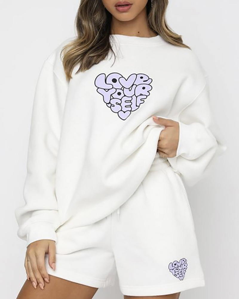 

Letter Heart Pattern Print Sweatshirt & Drawstring Shorts Set, White