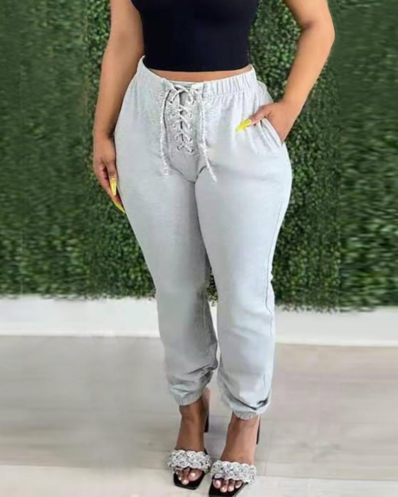 

Eyelet Lace Up Pocket Design Ruched Pants, Gray