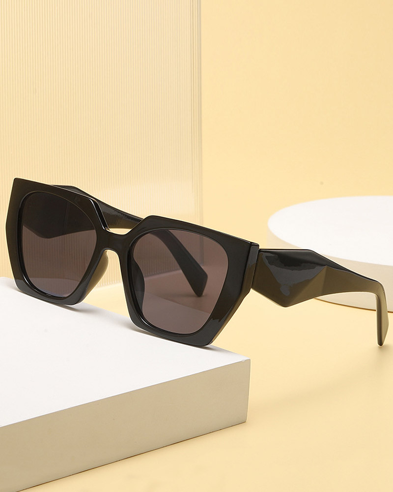 

Cat Eye Frame Irregular Sunglasses, Black