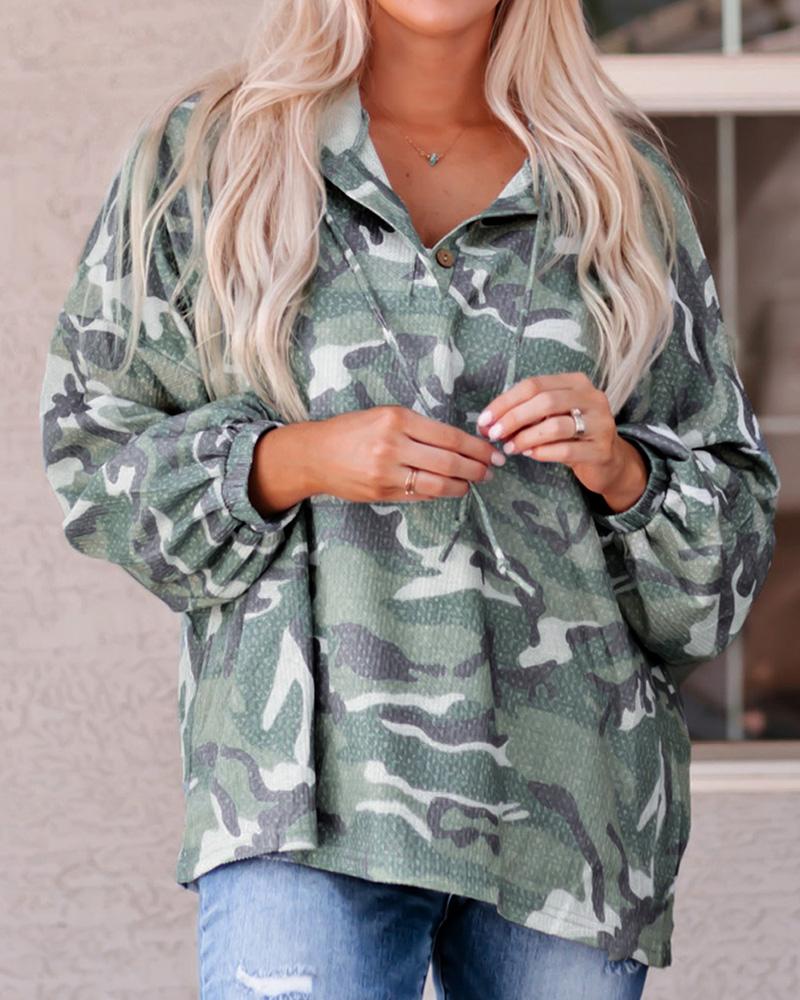 

Camouflage Print Cargo Hooded Sweatshirt, Green