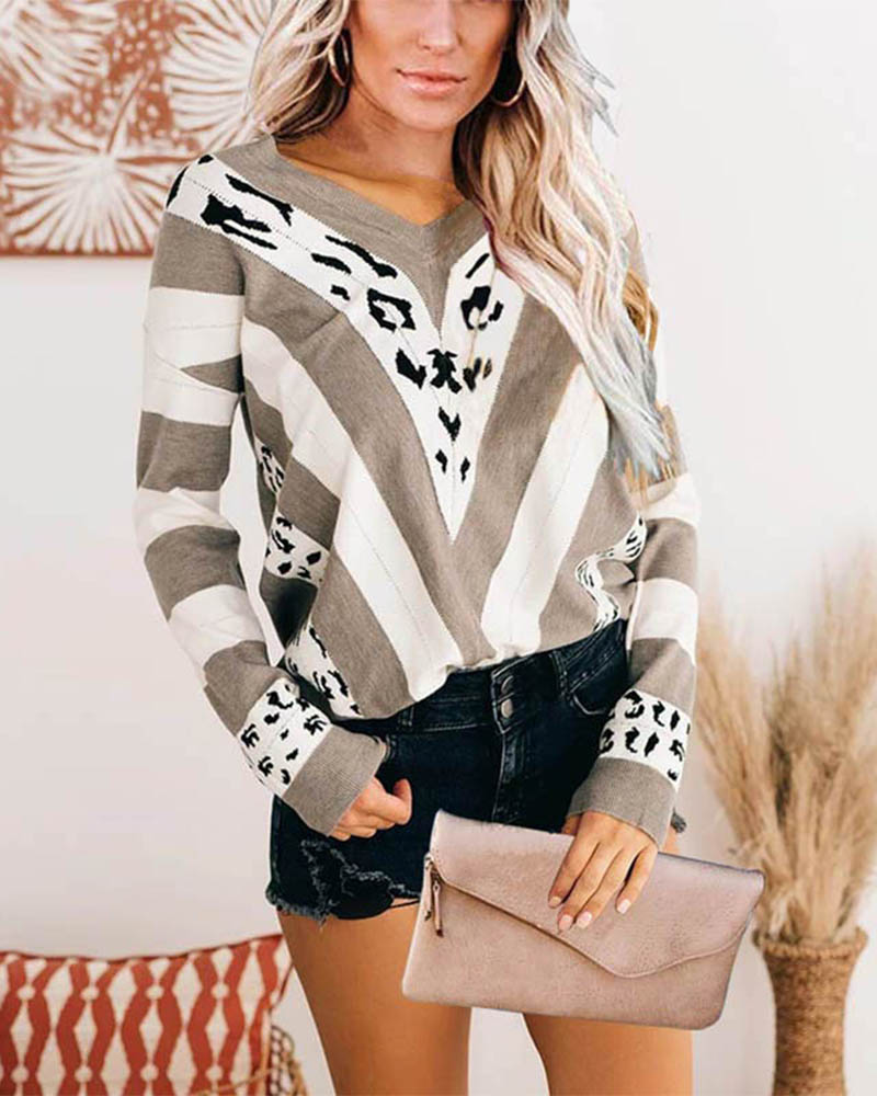 

Chevron Leopard Print Long Sleeve Top, Gray