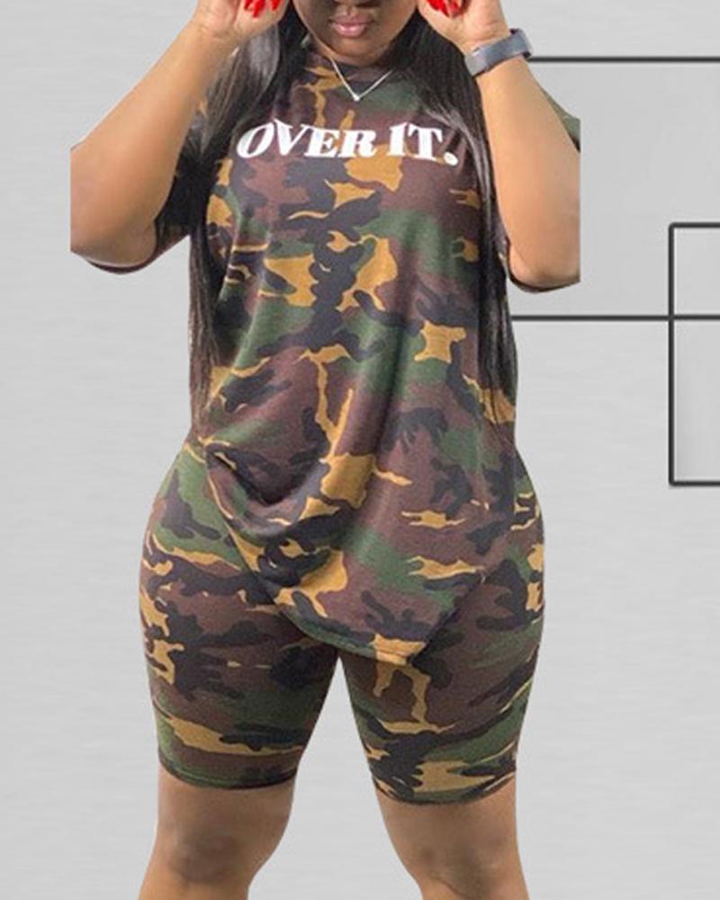 

Plus Size Camouflage Print Casual Top & Shorts Set, Army green