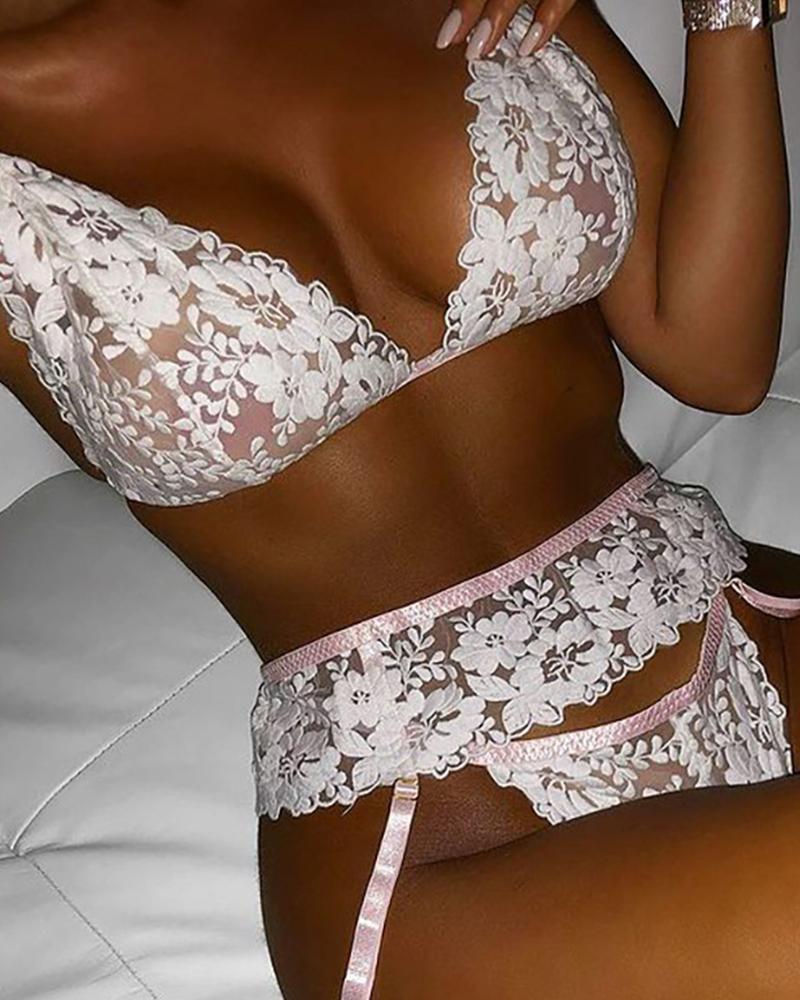 

Sexy Lace Splicing Floral Embroidery Sling Bra Sets With Garter, White