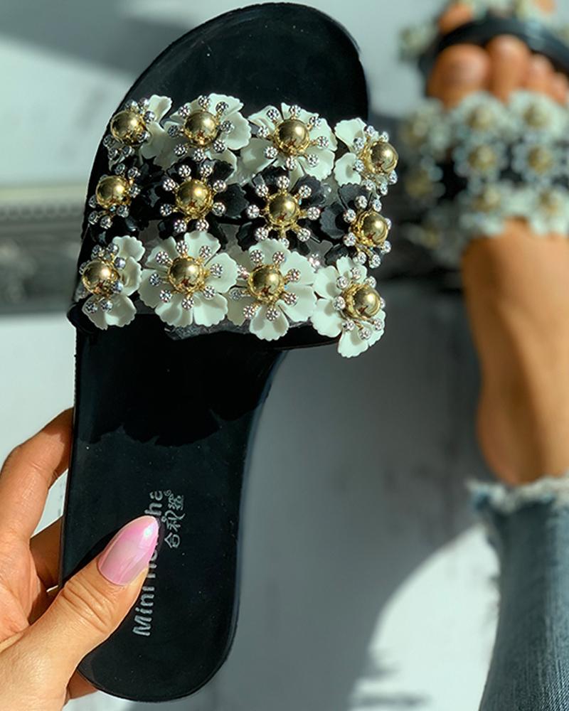 

Floral Pattern Beaded Open Toe Flat Sandals, Black