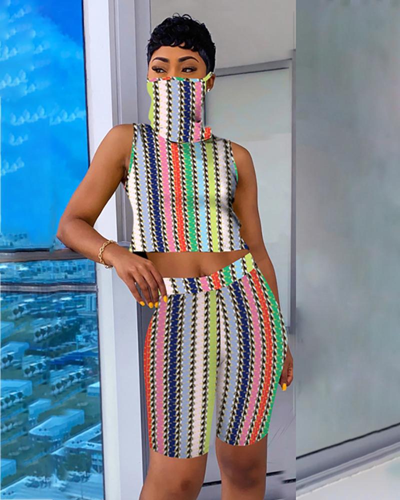

Cartoon / Tie Dye Chain / Baroque Print Round Neck Top & Shorts Set, Multicolor