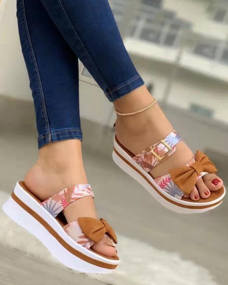 Bowknot Decor Tropical Pattern Buckled Sandals