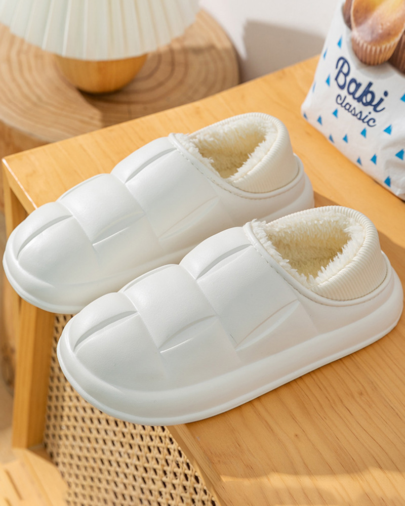 

Quilted Lined Round Toe Slippers, Beige