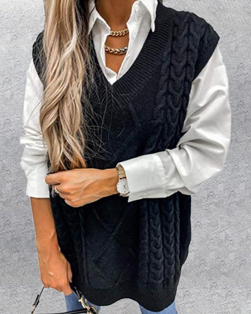 

V-Neck Cable Knit Sweater Vest, Black