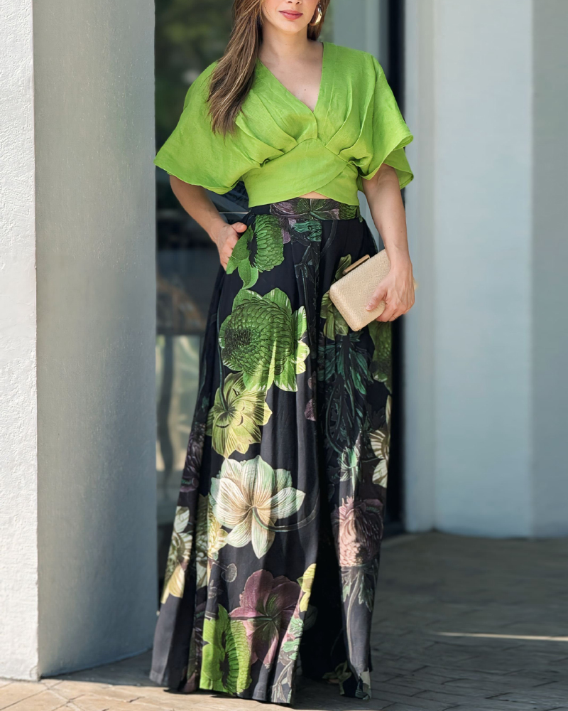 

2 Pieces V Neck Short Sleeve Ruched Top and Floral Print Pocket Design Wide Leg Pants Sets, Green