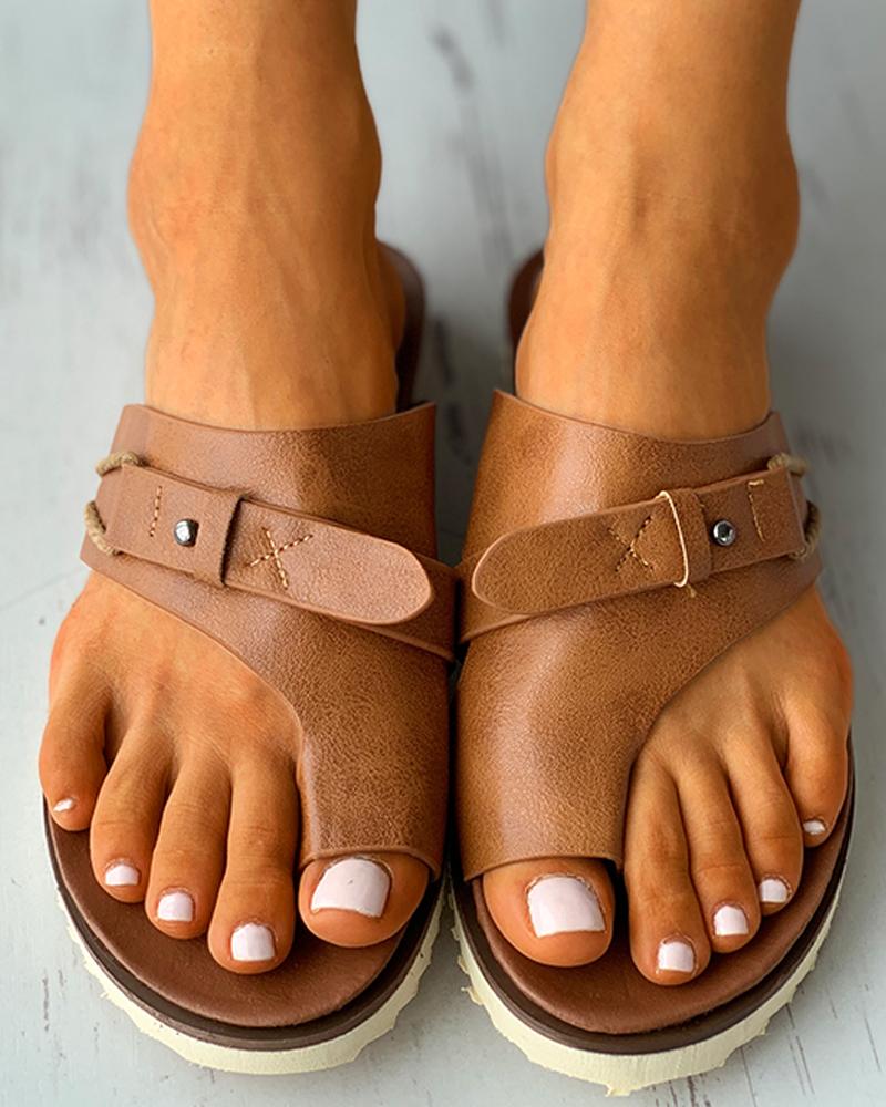 

Toe Ring Plain Casual Flat Sandals, Brown