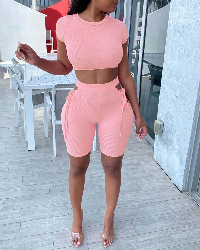 

Crop Top & Eyelet Lace-up Cutout Shorts Set, Pink