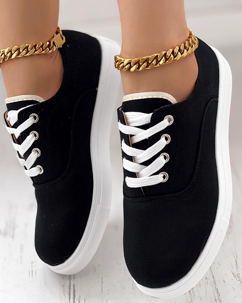 

Round Toe Eyelet Lace-up Canvas Sneakers, Black