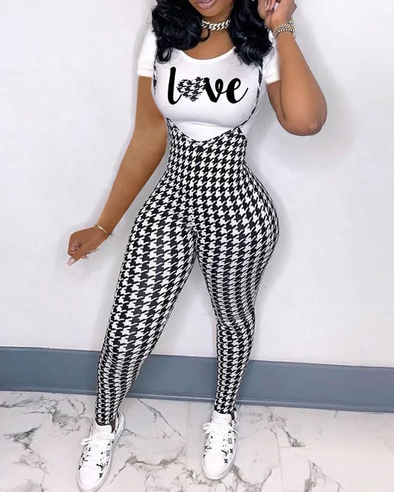 

Heart Letter Houndstooth / Plaid Print T-shirt & Suspender Pants Set, Black