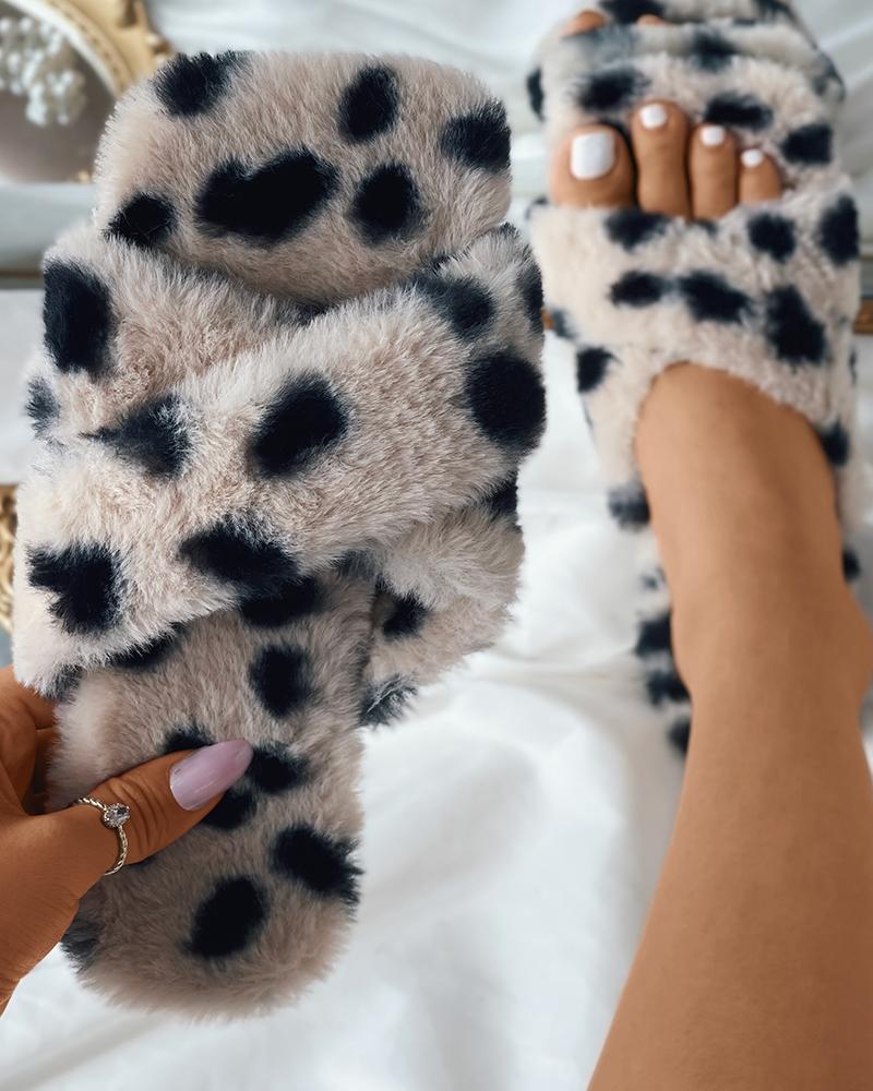 

Crisscross Colorblock / Plain Square Toe Fluffy Slippers, Khaki