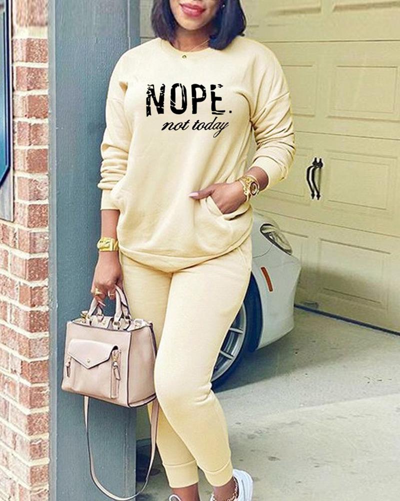 

Letter Print Round Neck Top & Pants Set, Apricot
