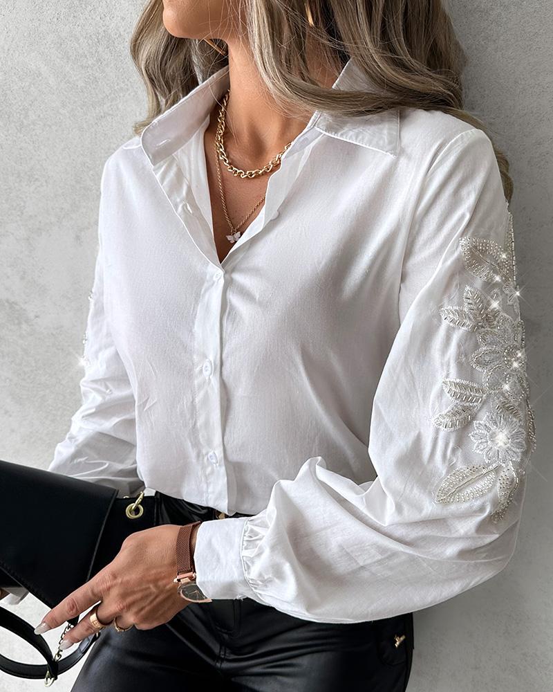 

Floral Sequin Embroidery Buttoned Top, White