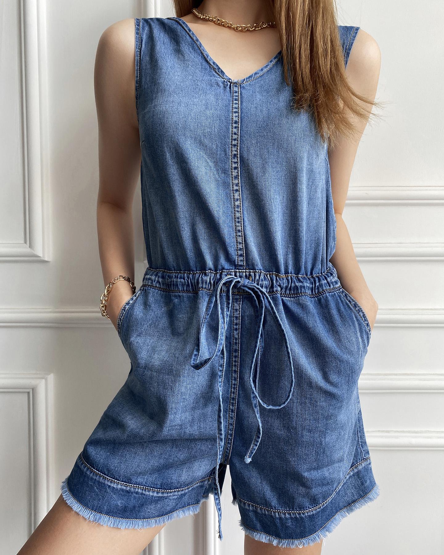 

V-Neck Sleeveless Raw Hem Denim Romper, Blue