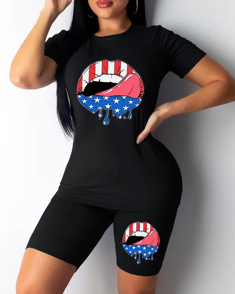 

Flag Pattern Lip Print Short Sleeve Top & Shorts Set, Black