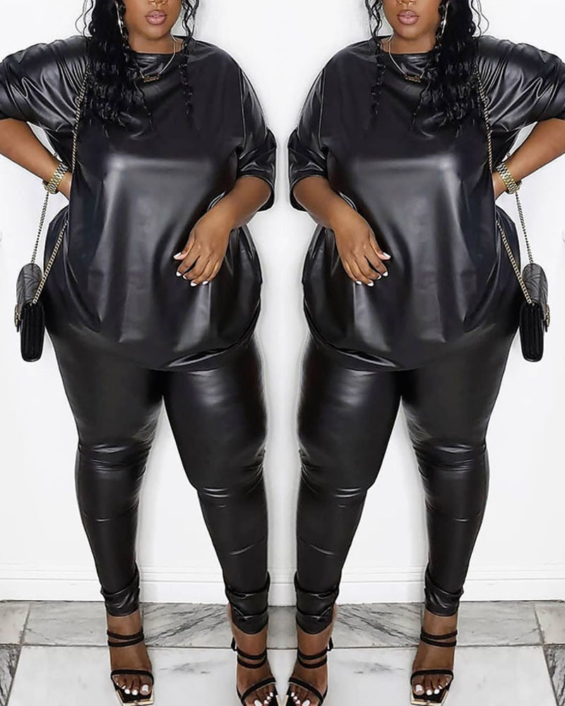 

Plus Size PU Leather Short Sleeve Top & Pants Set, Black